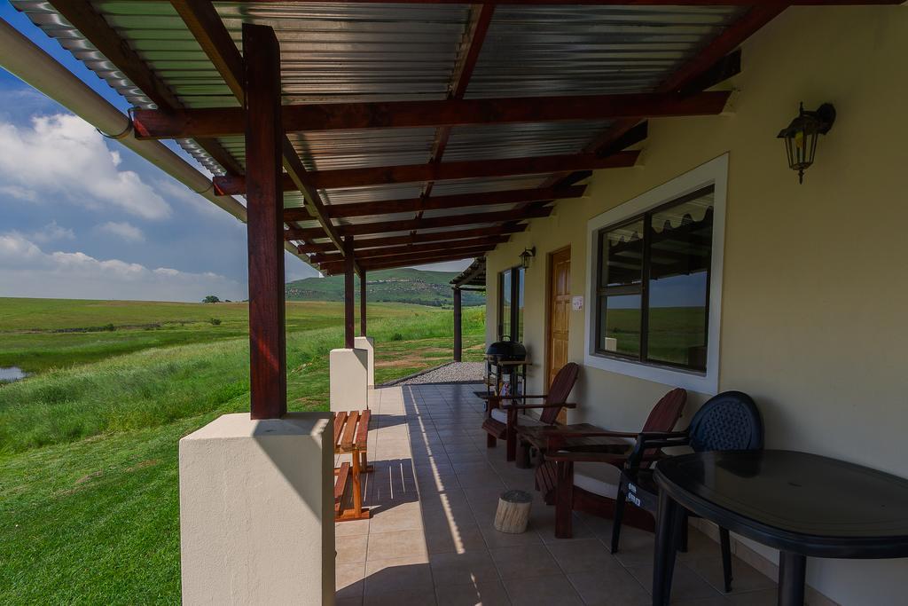 Forellenhof Guest Farm Wakkerstroom Buitenkant foto