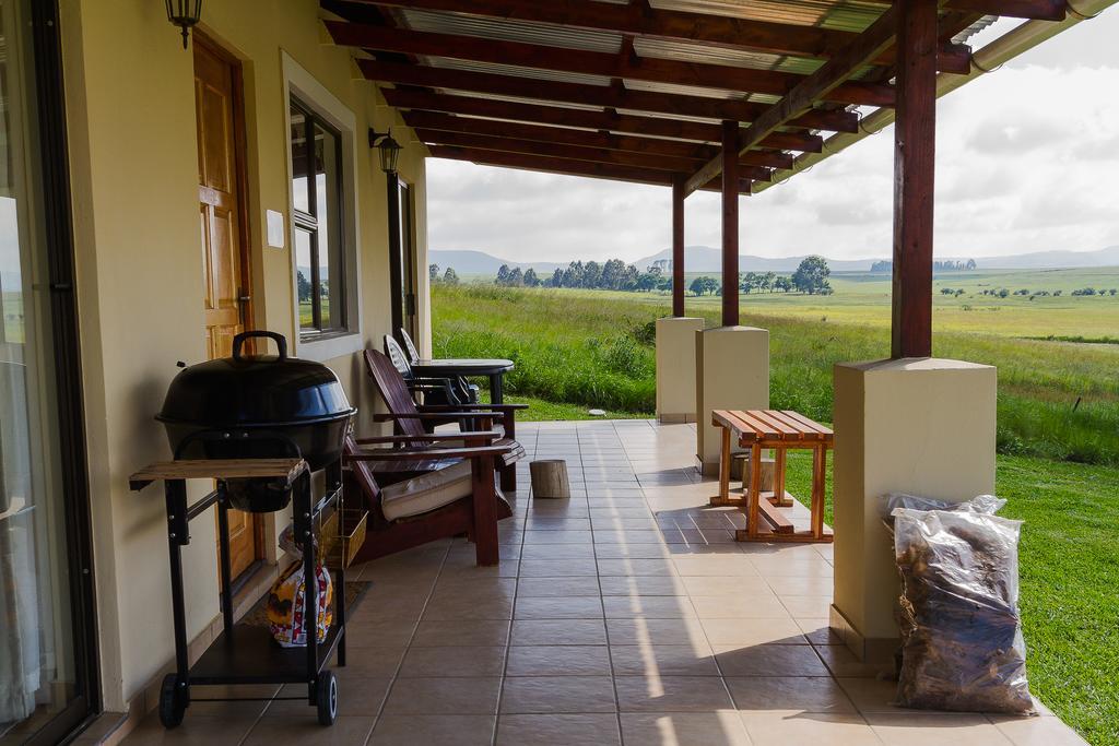 Forellenhof Guest Farm Wakkerstroom Buitenkant foto